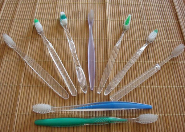一次性牙刷